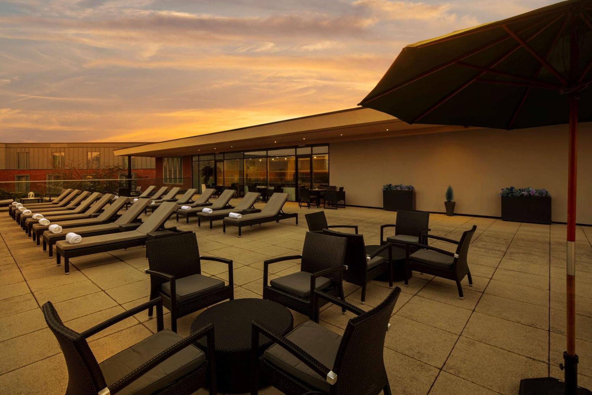 Doubletree By Hilton Chester Eksteriør bilde