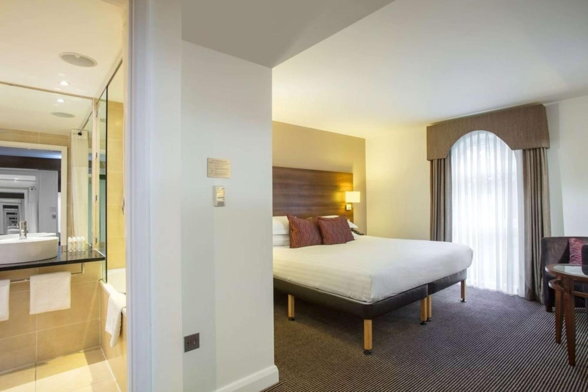 Doubletree By Hilton Chester Eksteriør bilde