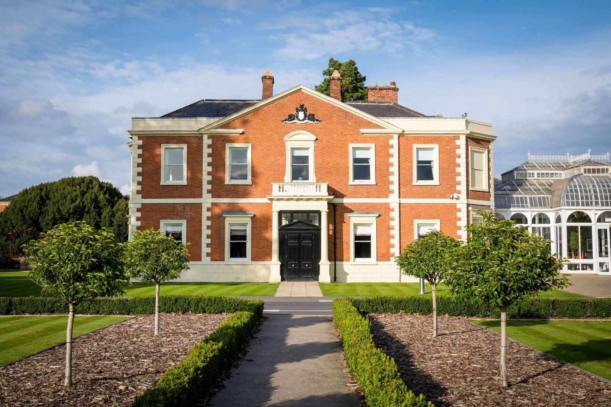 Doubletree By Hilton Chester Eksteriør bilde